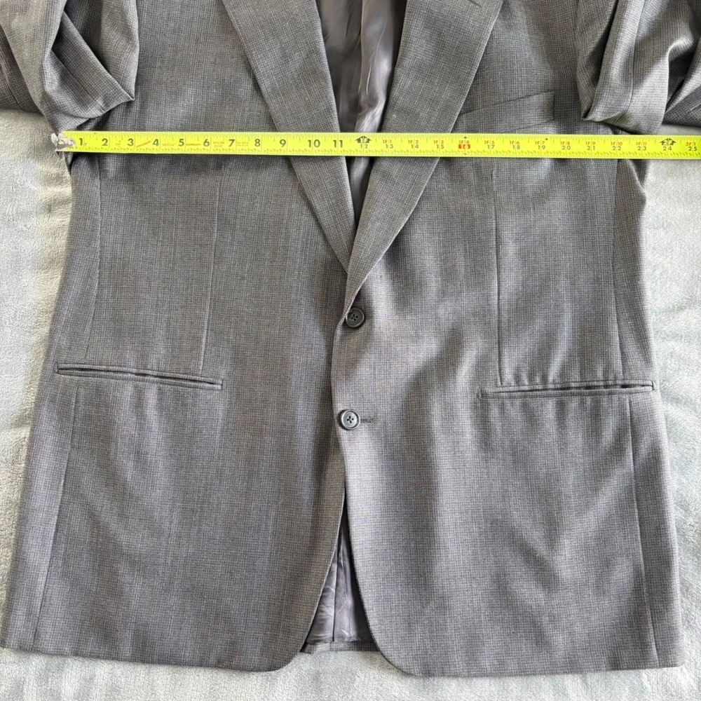 Corneliani Men's‎ Gray Two Button Blazer Business Casual Career Jacket 44R